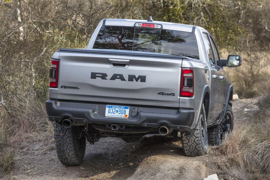  Dodge Ram 1500 Rebel Crew Cab (DT) 2018 года  (фото 2 из 48)